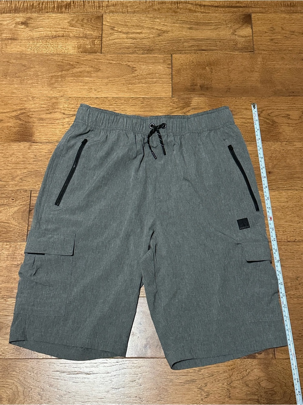 DKNY Sports L Men's Grey Cargo Drawstring Shorts with Zippered Pockets